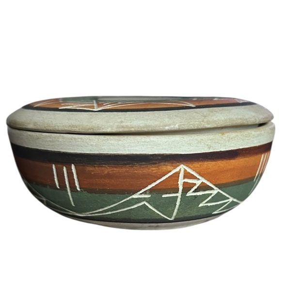 Vintage Souix Pottery Trinket Dish With Lid Southwestern Vermillion Geometric - Picture 2 of 9